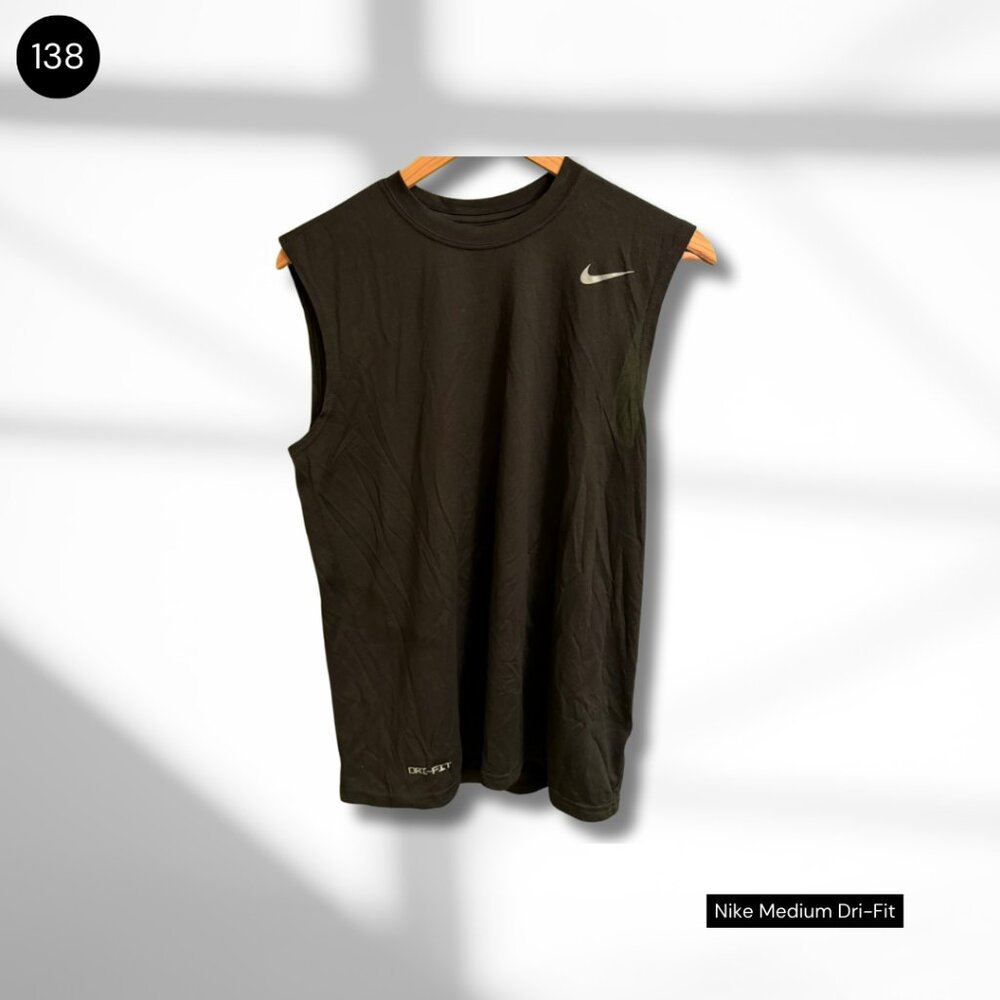 Nike Dri-FIT Sleeveless Shirt | Medium | Black Athletic Top